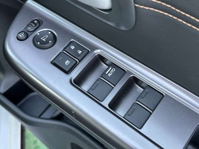 ホンダ フリード １．５ クロスター ４ＷＤ R8年 (東海) 99