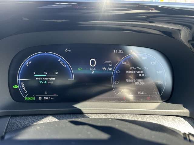トヨタ クラウン　クロスオーバー　ハイブリッド ２．５ Ｇ Ｅ－ＦＯＵＲ ４ＷＤ R6年 (東海) 99