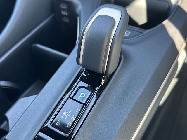 トヨタ クラウン　クロスオーバー　ハイブリッド ２．５ Ｇ Ｅ－ＦＯＵＲ ４ＷＤ R6年 (東海) 99