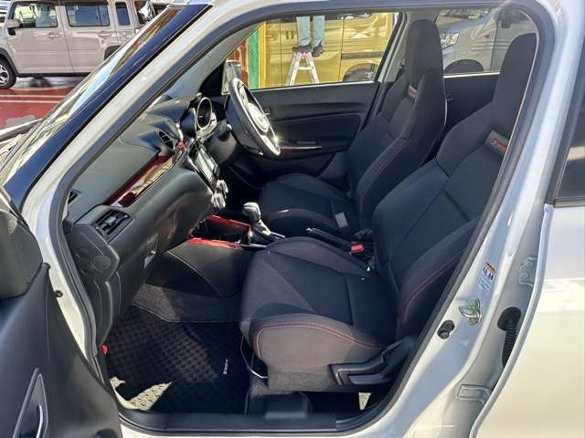 スズキ スイフト スポーツ １．４ R6年 (東海) 99