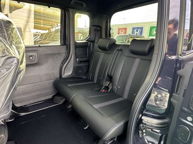 ホンダ Ｎ　ＢＯＸ カスタム ６６０ コーディネートスタイル ２トーン R7年 (東海) 99
