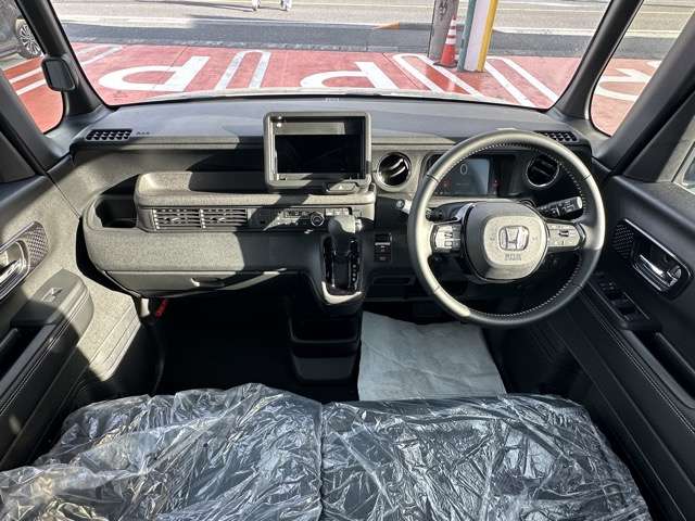 ホンダ Ｎ　ＢＯＸ カスタム ６６０ コーディネートスタイル ２トーン R7年 (東海) 99