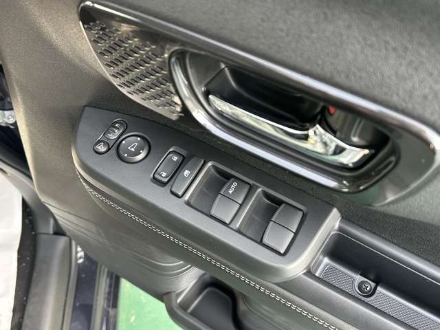 ホンダ Ｎ　ＢＯＸ カスタム ６６０ コーディネートスタイル ２トーン R7年 (東海) 99