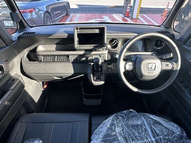 ホンダ Ｎ　ＢＯＸ カスタム ６６０ コーディネートスタイル ２トーン R7年 (東海) 99