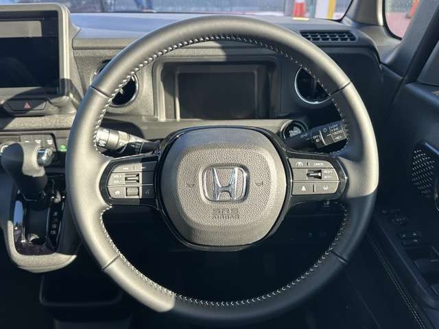 ホンダ Ｎ　ＢＯＸ カスタム ６６０ コーディネートスタイル ２トーン R7年 (東海) 99