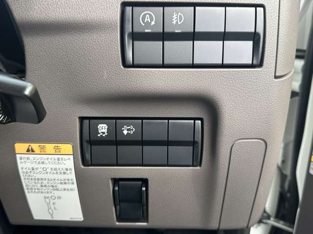 三菱フソウ キャンター ３．０ ダブルキャブ 全低床 ディーゼルターボ R6年 (東海) 99