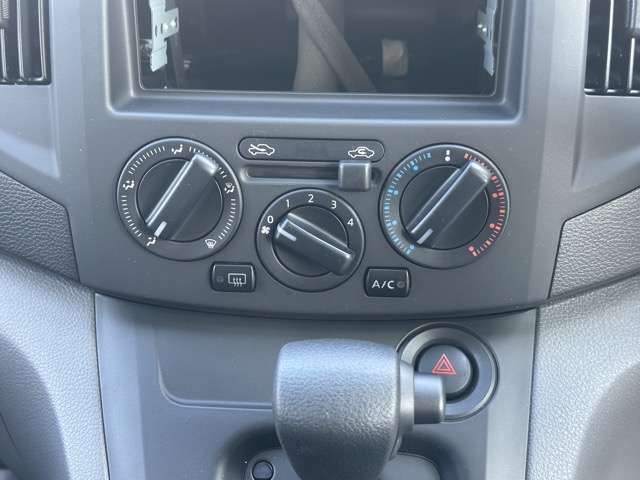 日産 ＮＶ２００バネットバン １．６ ＧＸ R8年 (東海) 99