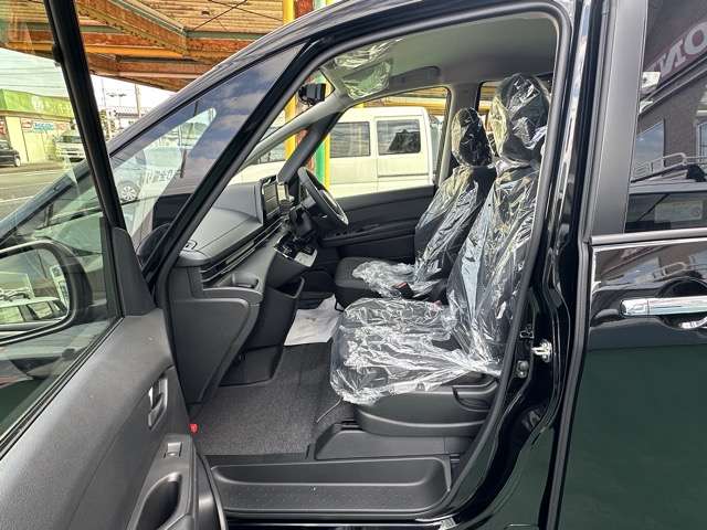 日産 セレナ １．４ Ｅ－ＰＯＷＥＲ Ｘ R8年 (東海) 99