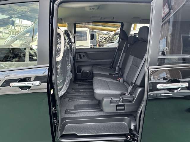 日産 セレナ １．４ Ｅ－ＰＯＷＥＲ Ｘ R8年 (東海) 99