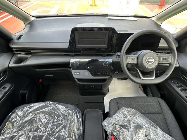 日産 セレナ １．４ Ｅ－ＰＯＷＥＲ Ｘ R8年 (東海) 99