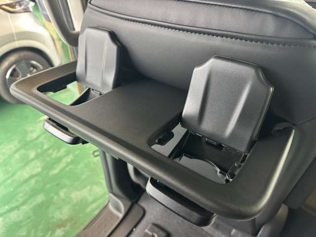 日産 セレナ １．４ Ｅ－ＰＯＷＥＲ ハイウェイスターＶ R8年 (東海) 99