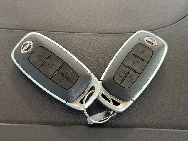 日産 セレナ １．４ Ｅ－ＰＯＷＥＲ ハイウェイスターＶ R8年 (東海) 99