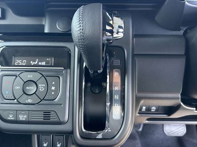 スズキ スペーシア　ギア ６６０ カスタム ハイブリッド ＸＳターボ ４ＷＤ R7年 (東海) 99