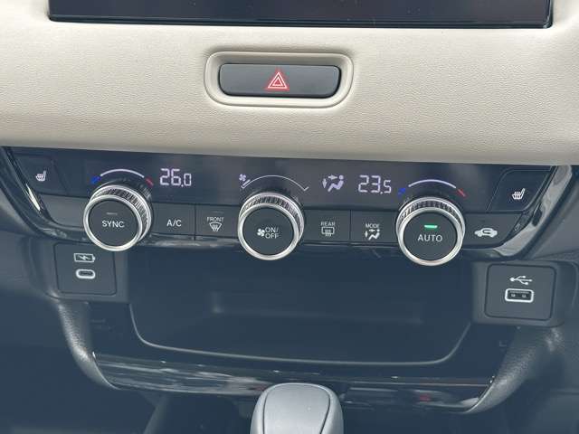 ホンダ ヴェゼル １．５ Ｅ：ＨＥＶ Ｚ プレイパッケージ R7年 (東海) 99