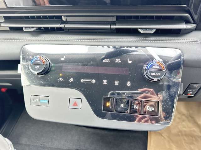 日産 セレナ １．４ Ｅ－４ＯＲＣＥ ハイウェイスターＶ ４ＷＤ R7年 (東海) 99