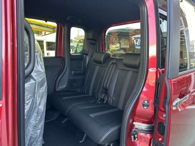 ホンダ Ｎ　ＢＯＸ カスタム ６６０ コーディネートスタイル ２トーン R6年 (東海) 99
