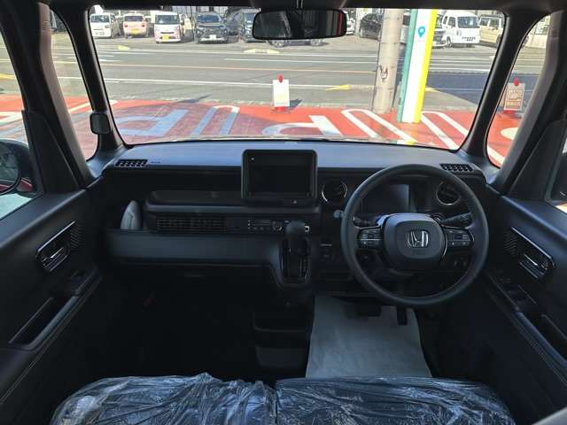 ホンダ Ｎ　ＢＯＸ カスタム ６６０ コーディネートスタイル ２トーン R6年 (東海) 99