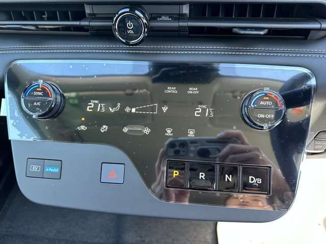 日産 セレナ １．４ Ｅ－ＰＯＷＥＲ ハイウェイスターＶ R8年 (東海) 99
