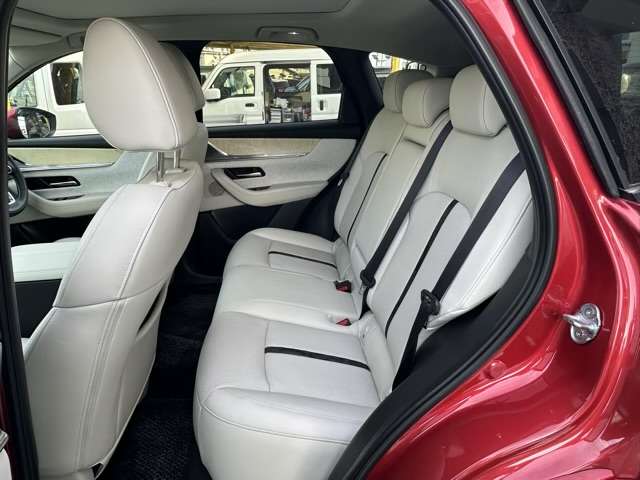 マツダ ＣＸ−６０ ３．３ ＸＤハイブリッド プレミアム モダン ディーゼルターボ ４ＷＤ R4年 (東海) 99