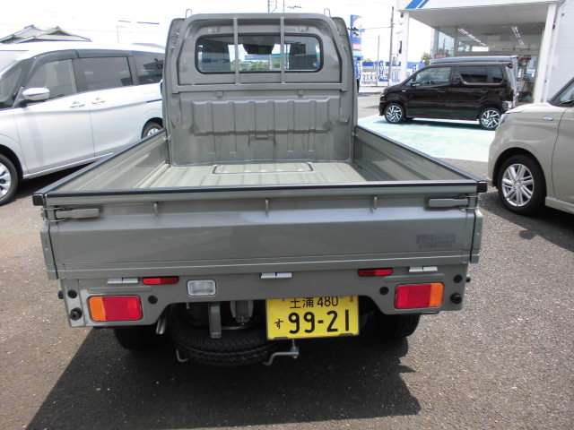 スズキ キャリイトラック ６６０ ＫＣエアコン・パワステ ３方開 ４ＷＤ R7年 () 99