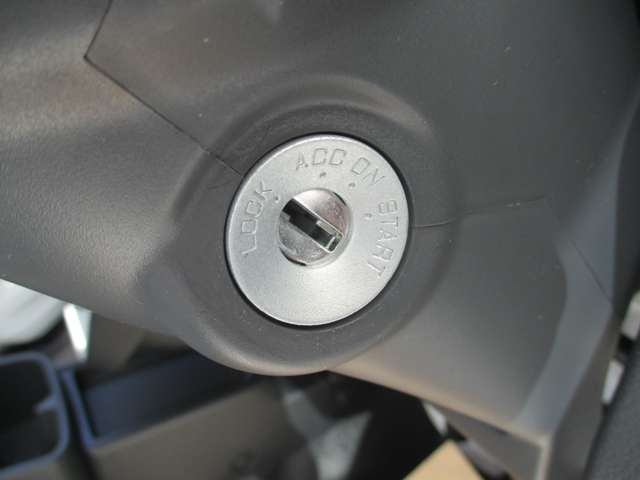 三菱 ミニキャブトラック ６６０ ミノリ ４ＷＤ R8年 () 99