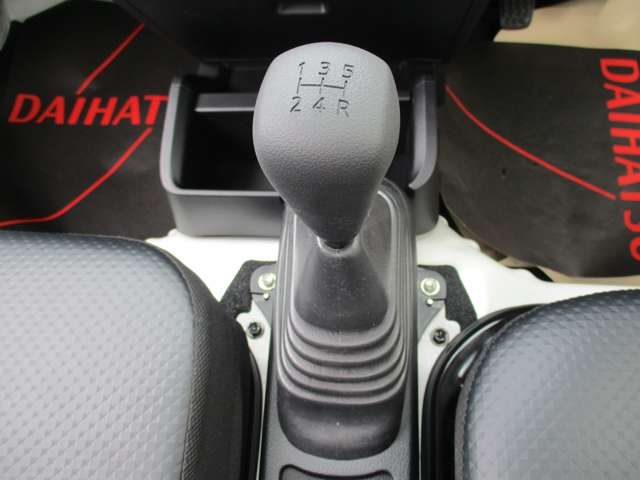 ダイハツ ハイゼットトラック ６６０ スタンダード 農用スペシャル ３方開 ４ＷＤ R8年 () 99
