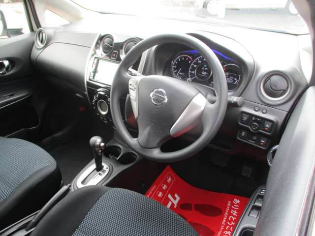 日産 ノート １．２ Ｘ ＤＩＧ－Ｓ H27年 () 99