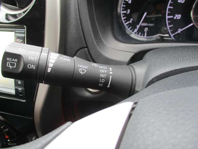 日産 ノート １．２ Ｘ ＤＩＧ－Ｓ H27年 () 99
