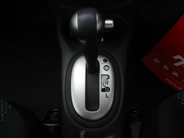 日産 ノート １．２ Ｘ ＤＩＧ－Ｓ H27年 () 99