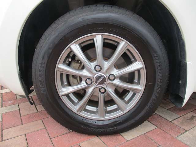 日産 ノート １．２ Ｘ ＤＩＧ－Ｓ H27年 () 99