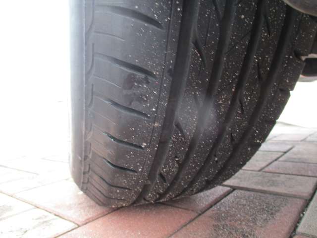 日産 ノート １．２ Ｘ ＤＩＧ－Ｓ H27年 () 99