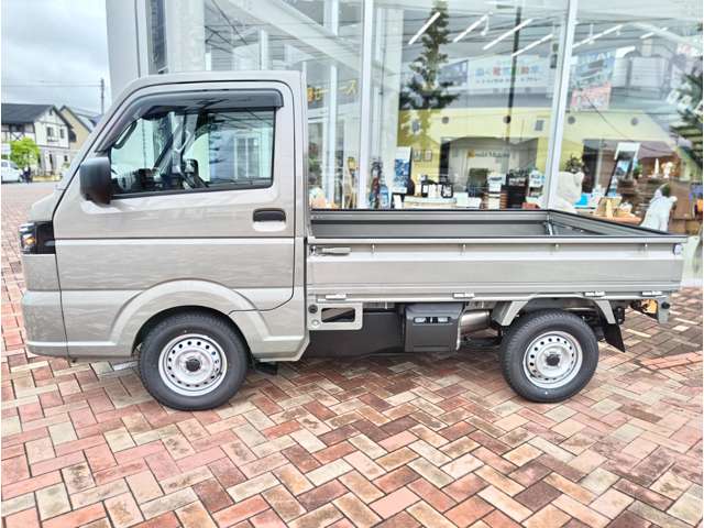 スズキ キャリイトラック ６６０ ＫＣ農繁 ３方開 ４ＷＤ R8年 () 99