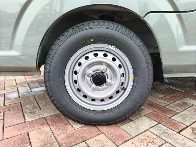 スズキ キャリイトラック ６６０ ＫＣ農繁 ３方開 ４ＷＤ R8年 () 99