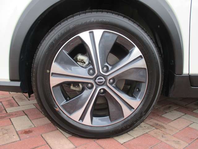 日産 キックス １．２ Ｘ ＦＯＵＲ （Ｅ－ＰＯＷＥＲ） ４ＷＤ R7年 () 99