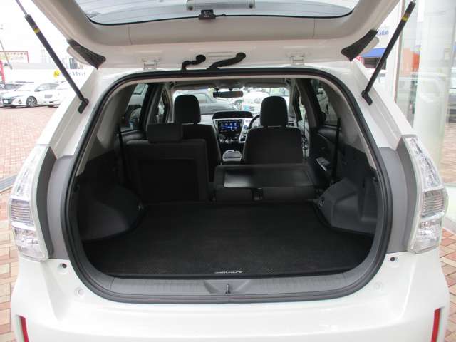トヨタ プリウスΑ １．８ Ｓ H23年 (甲信越・北陸) 99