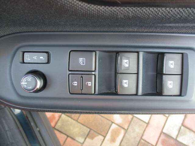 トヨタ ヴォクシー ２．０ ＺＳ H27年 (甲信越・北陸) 99
