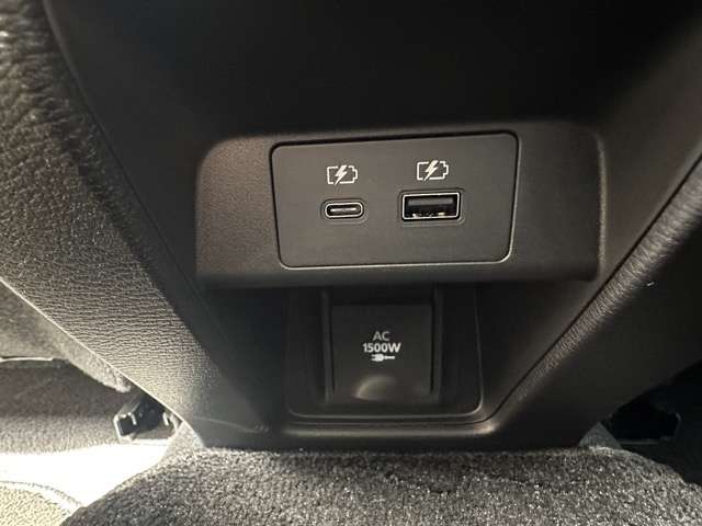 三菱 アウトランダーＰＨＥＶ ＰＨＥＶ ２．４ Ｐ ４ＷＤ R6年 (東海) 99