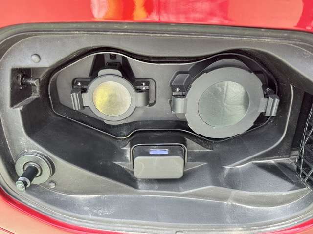 三菱 アウトランダーＰＨＥＶ ＰＨＥＶ ２．４ Ｐ ４ＷＤ R6年 (東海) 99