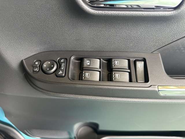 ダイハツ タント ６６０ カスタム ＲＳ R7年 (東海) 99