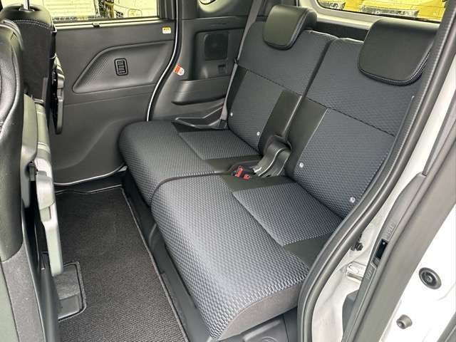 ダイハツ タント ６６０ カスタム ＲＳ ＥＣＯＩＤＬＥ非装着車 R7年 (東海) 99