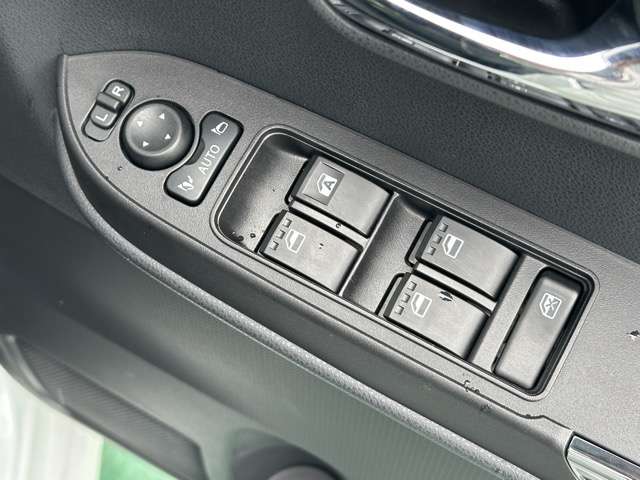 ダイハツ タント ６６０ カスタム ＲＳ ＥＣＯＩＤＬＥ非装着車 R7年 (東海) 99