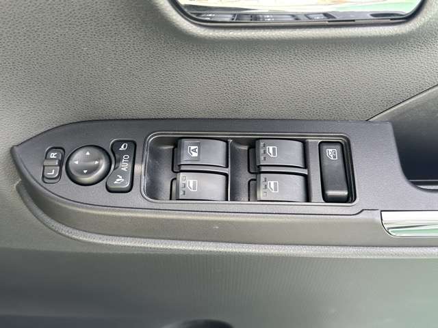 ダイハツ タント ６６０ カスタム ＲＳ R7年 (東海) 99