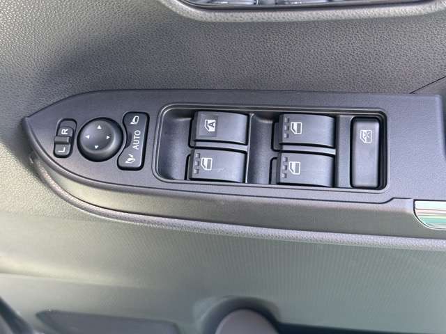 ダイハツ タント ６６０ カスタム ＲＳ リミテッド R7年 (東海) 99