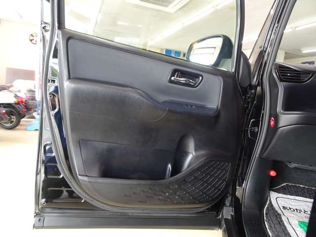 トヨタ ヴォクシー ２．０ ＺＳ 煌ＩＩ H29年 () 99
