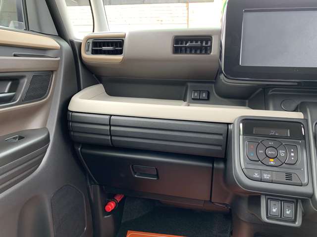 スズキ スペーシア ６６０ ハイブリッド Ｘ ４ＷＤ R7年 () 99