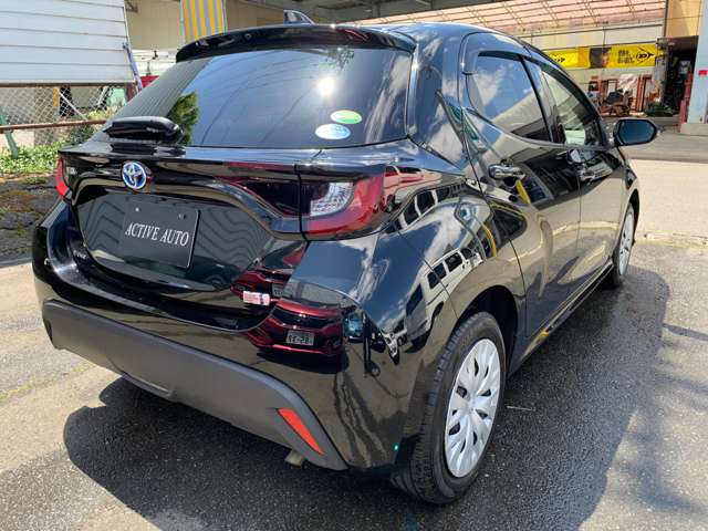 トヨタ ヤリス １．５ ハイブリッド Ｘ Ｅ－ＦＯＵＲ ４ＷＤ R3年 () 99