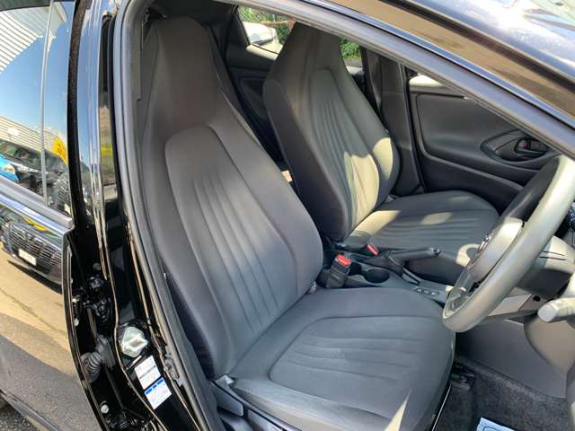 トヨタ ヤリス １．５ ハイブリッド Ｘ Ｅ－ＦＯＵＲ ４ＷＤ R3年 () 99