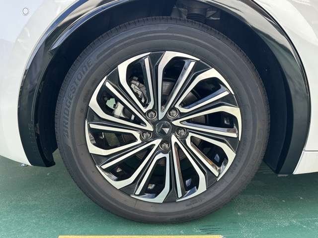 トヨタ プリウスＰＨＶ ２．０ プラグインハイブリッド Ｚ R5年 (東海) 99