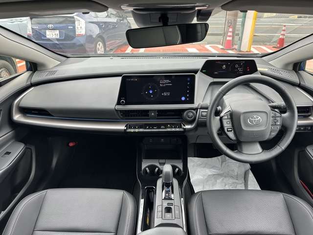 トヨタ プリウス ２．０ Ｚ Ｅ－ＦＯＵＲ ４ＷＤ R5年 (東海) 99
