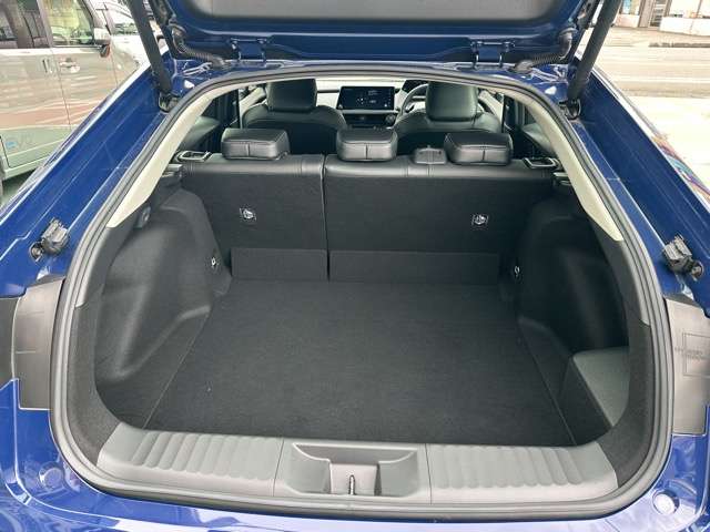 トヨタ プリウス ２．０ Ｚ Ｅ－ＦＯＵＲ ４ＷＤ R5年 (東海) 99